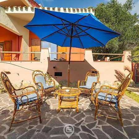 Domus Gina Solanas (Cagliari)