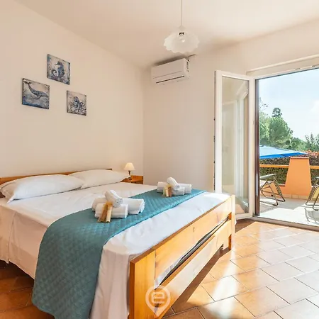 Estay - Domus Gina - Nearby, Bbq & Parking * Solanas (Cagliari)