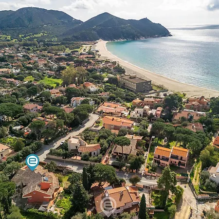 Estay - Domus Gina - Nearby, Bbq & Parking Vakantiehuis